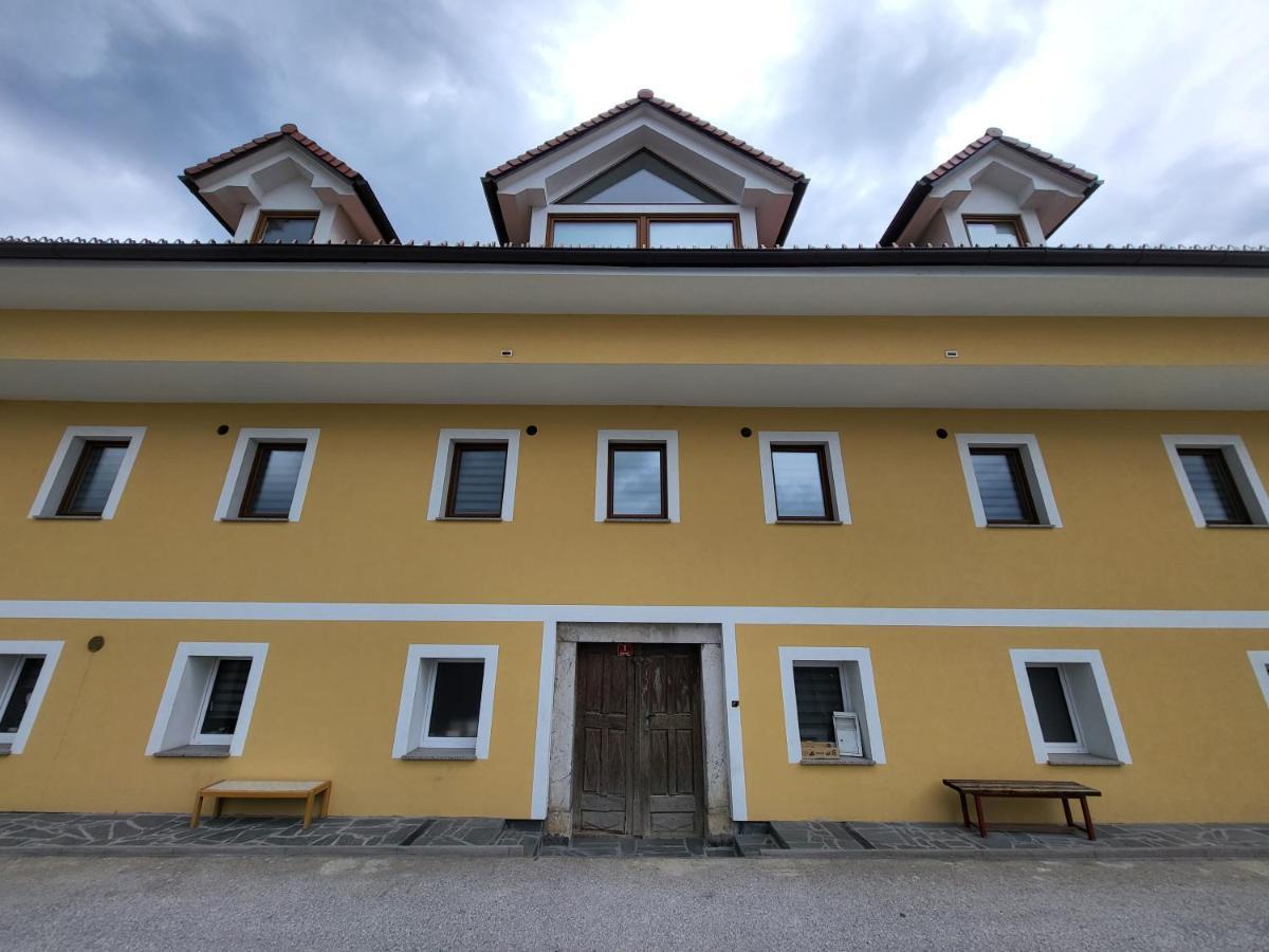 Stara Posta Apartment 5 Grosuplje Kültér fotó